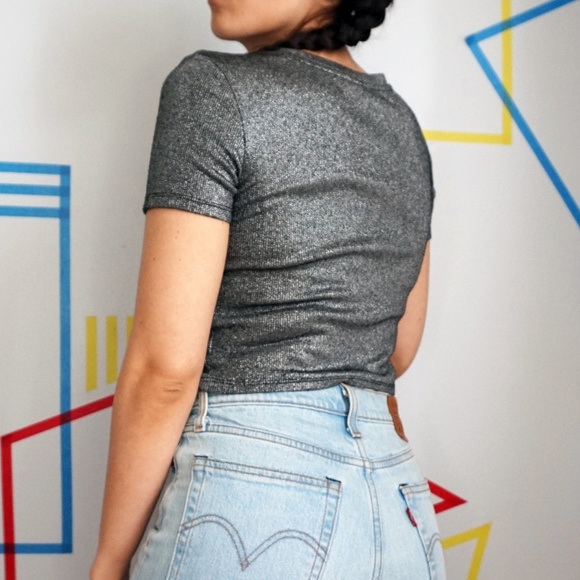 TOPSHOP Silver Metallic Cropped Baby Tee - Picture 2 of 2